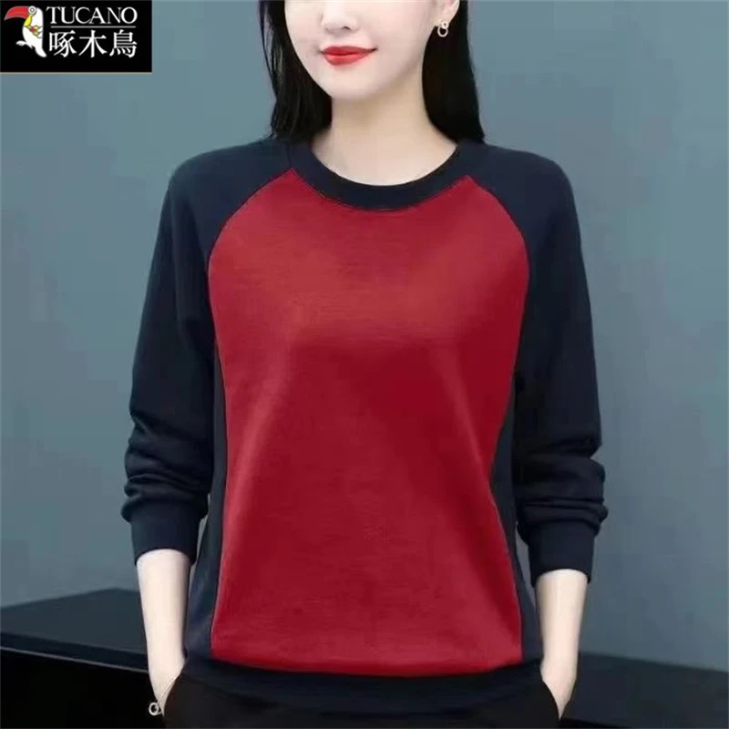 啄木鸟长袖印花圆领T恤打底衫2025年新款春秋大码显瘦拼色上衣女