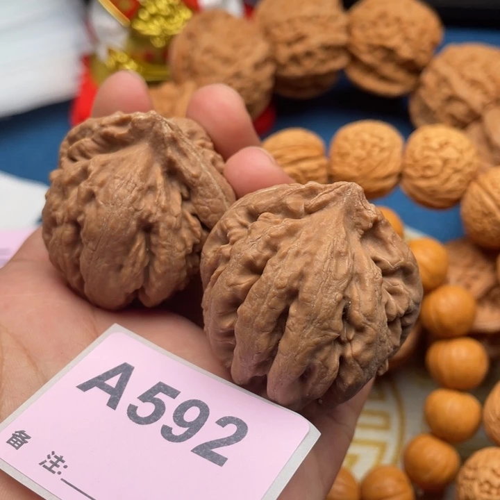 文玩核桃吊坠核桃