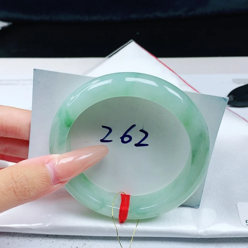 【闪购商品】翡翠手镯未镶嵌57.5圈