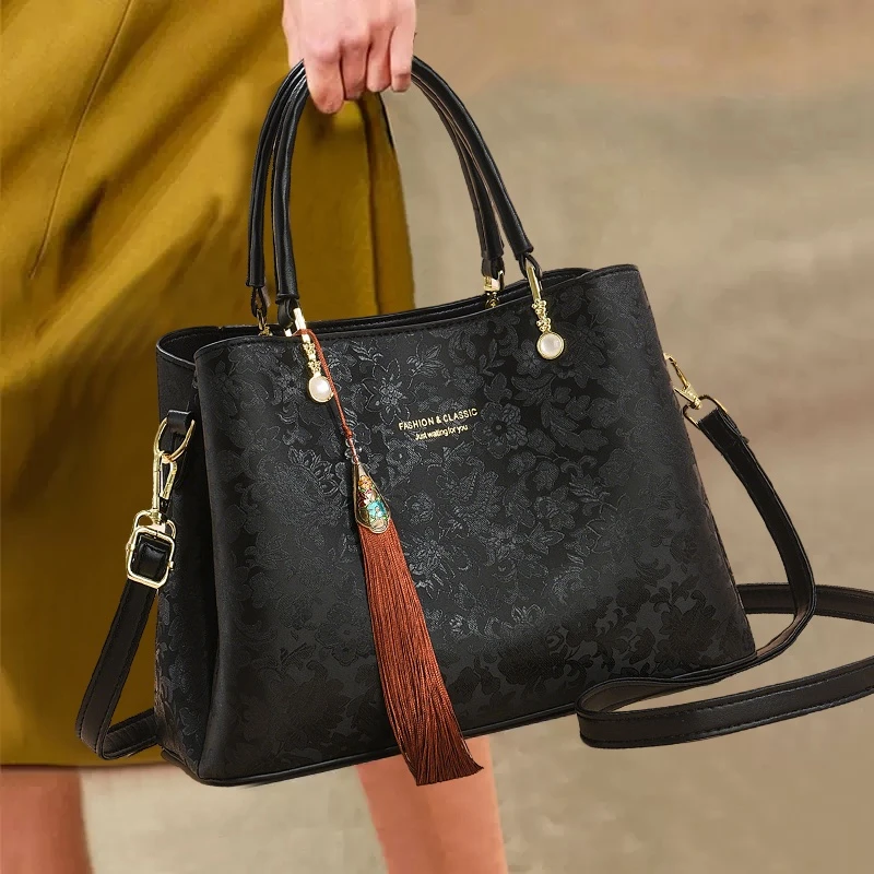 2025新款女士包包新中式简约杀手包拉链斜挎包气质大气单肩手提包