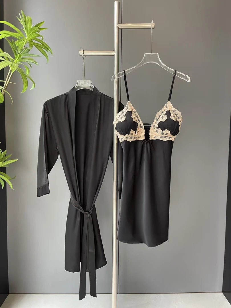 2025年春夏季新品蕾丝刺绣胸垫定制吊带睡裙女薄款双面柔光缎软丝