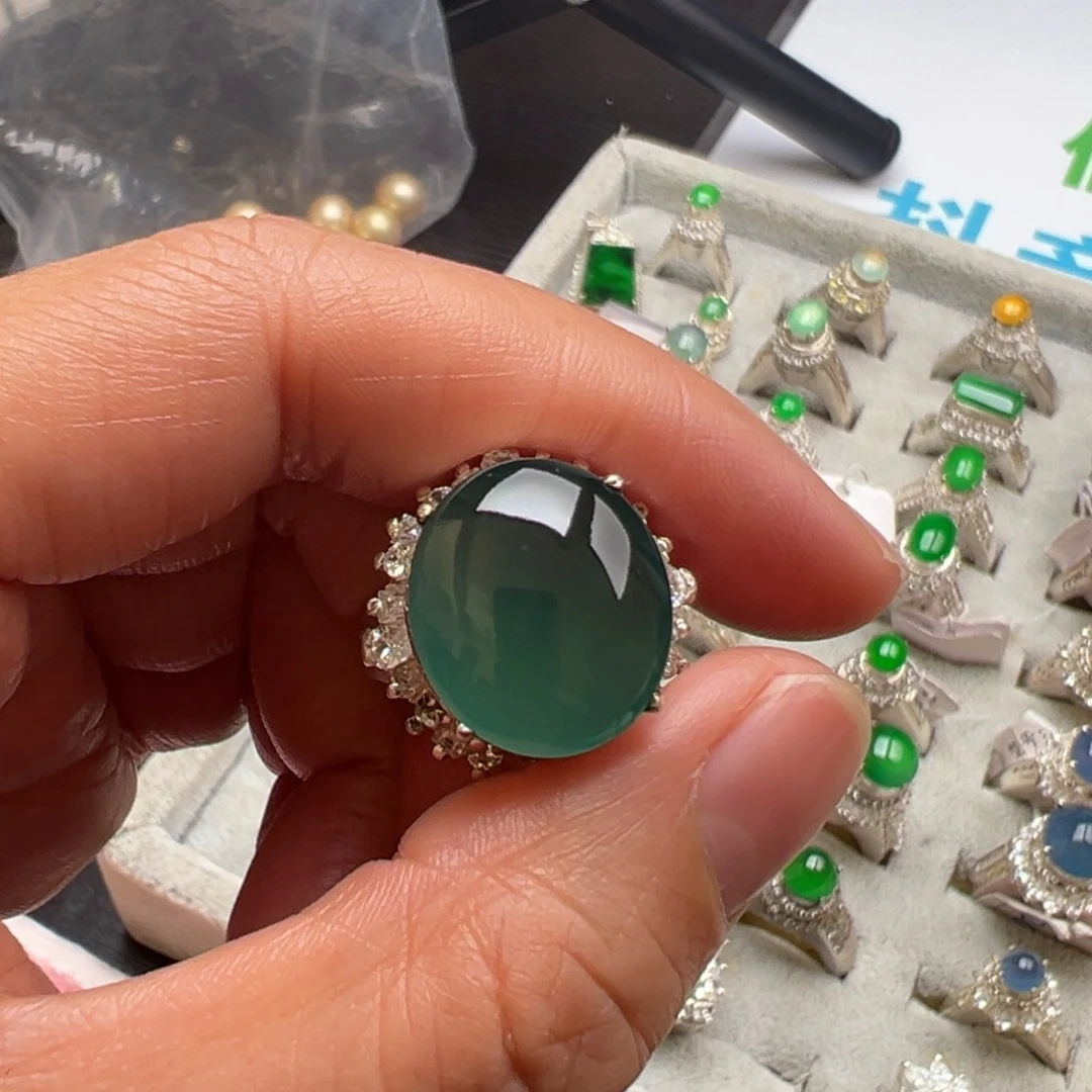 定制翡翠未镶嵌A货