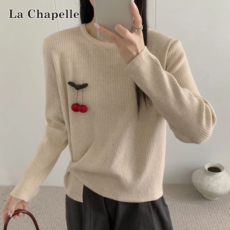 拉夏贝尔开叉收腰设计圆领长袖针织衫女秋冬减龄保暖内搭打底毛衣