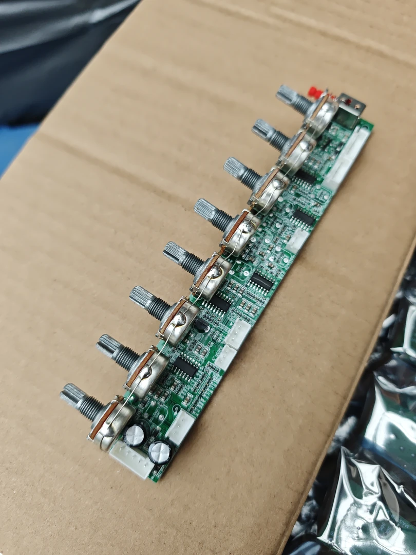 9新  音箱调音板，一个的价格包邮费。