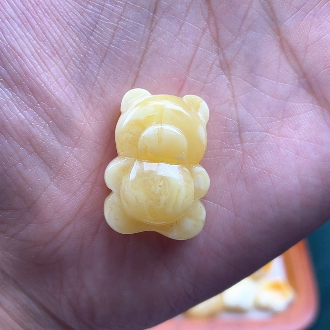 琥珀裸石未镶嵌蜜蜡