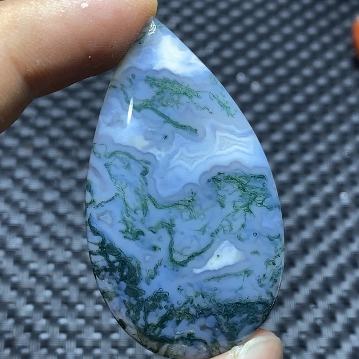 玛瑙/玉髓颈饰未镶嵌民*