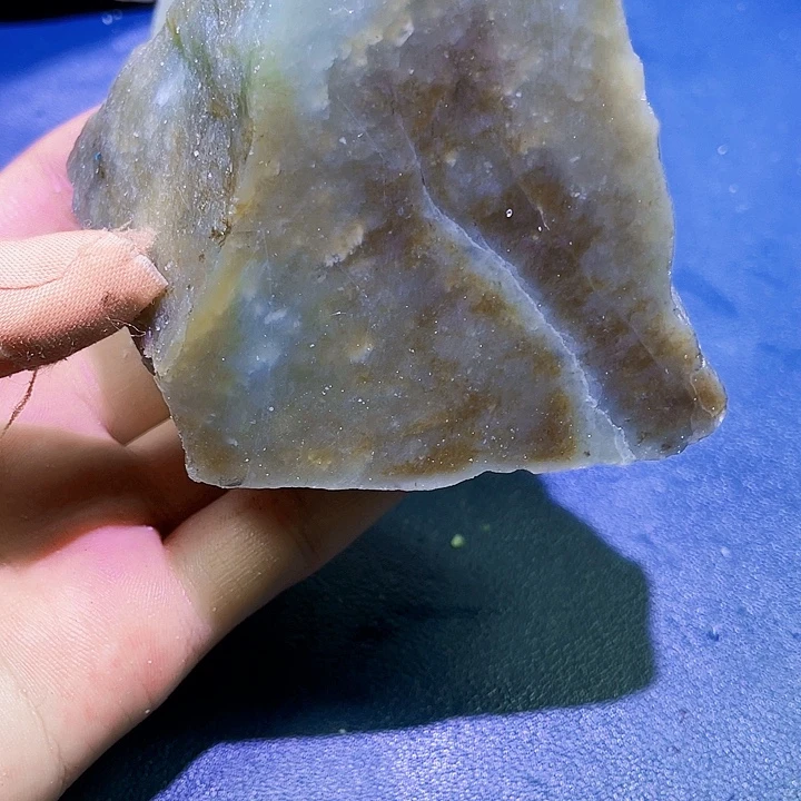 未镶嵌和田玉（糖玉）珠宝半成品