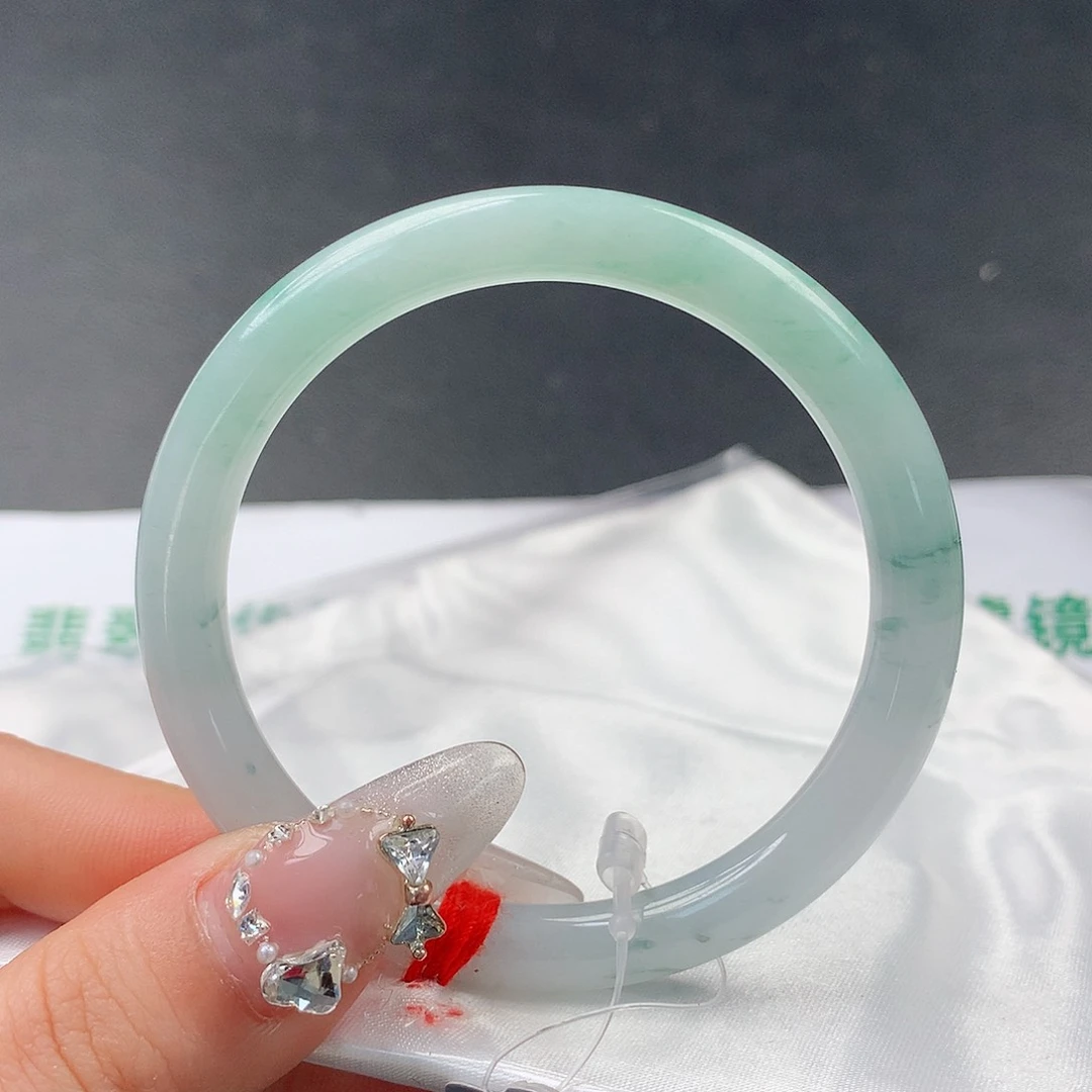 翡翠手镯未镶嵌0017圆51.8