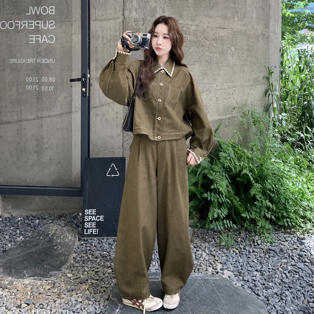 慵懒风松弛感套装2025早秋新款爆款设计感刺绣外套休闲裤两件套