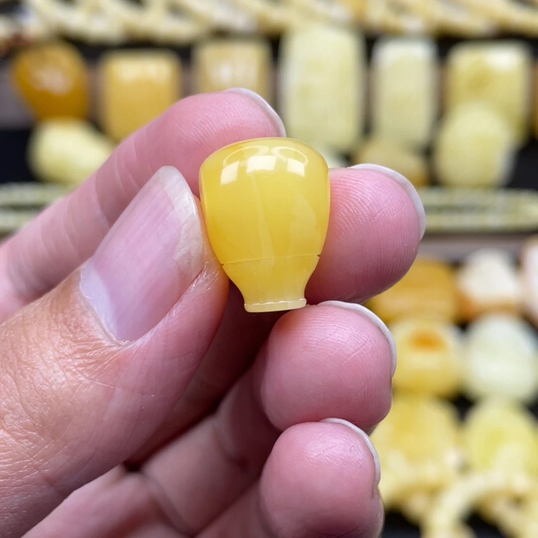 琥珀未镶嵌裸石琥珀蜜蜡