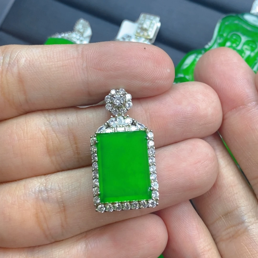 翡翠银S925镶嵌颈饰