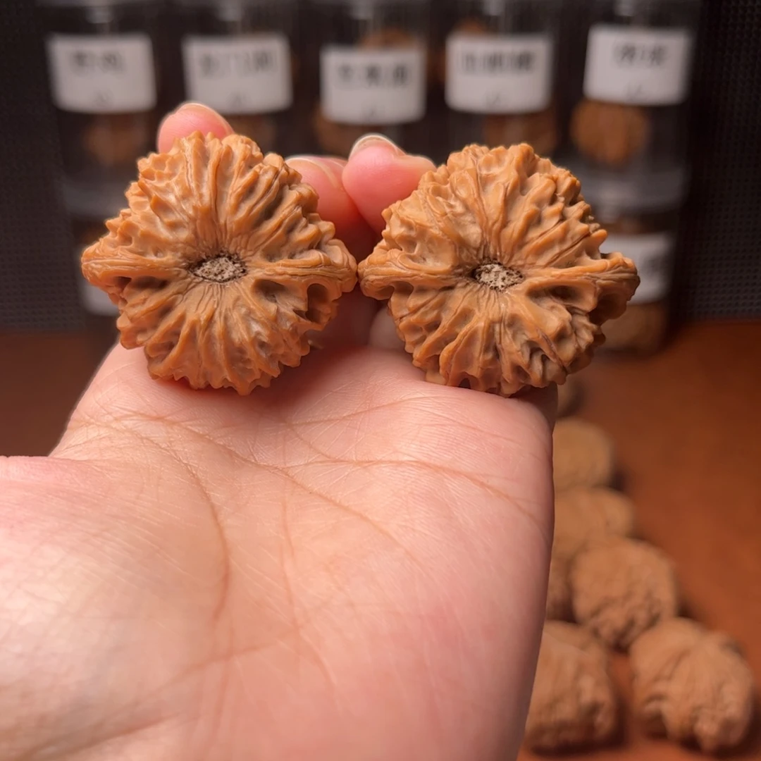 文玩核桃把件39龙门涧