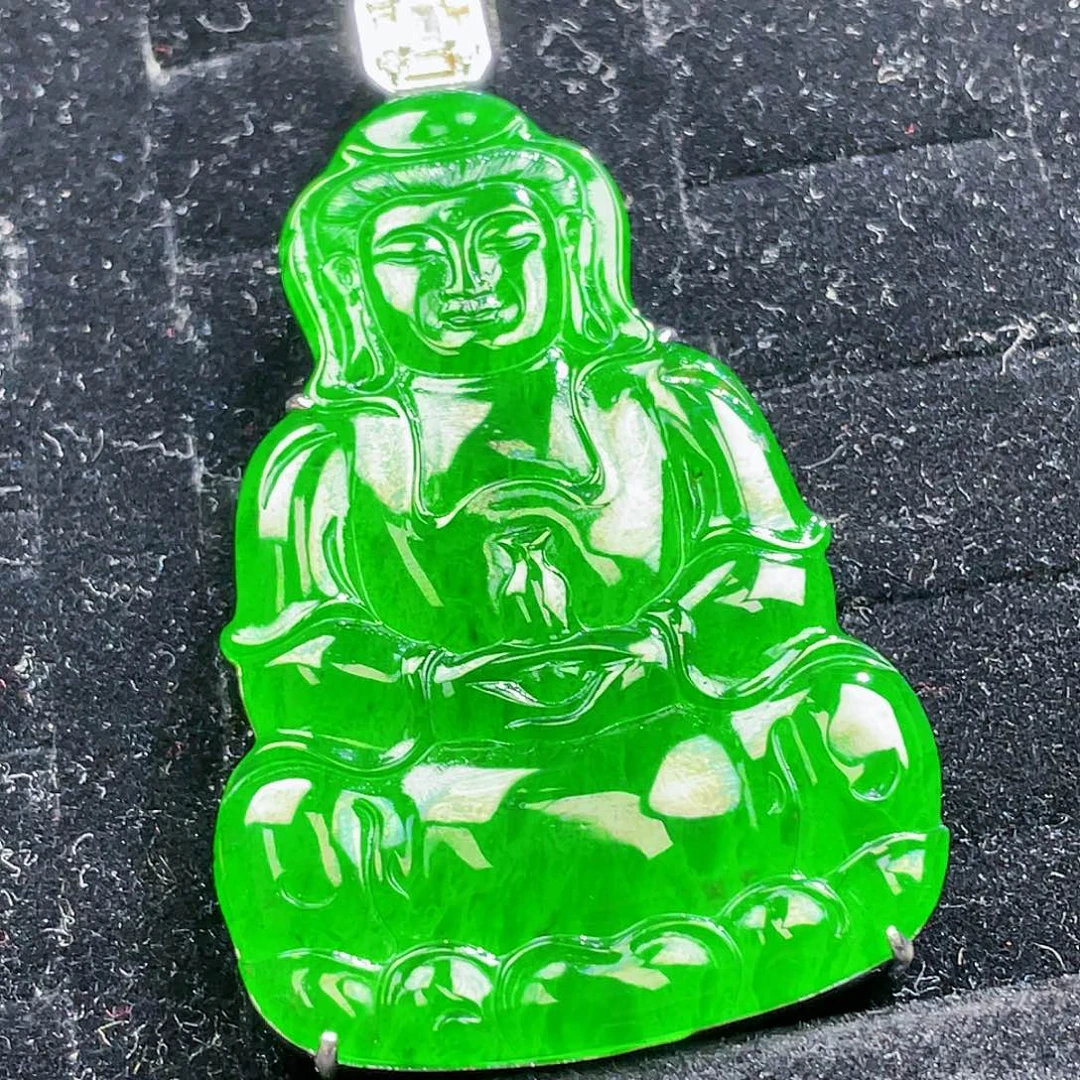 翡翠颈饰未镶嵌20，