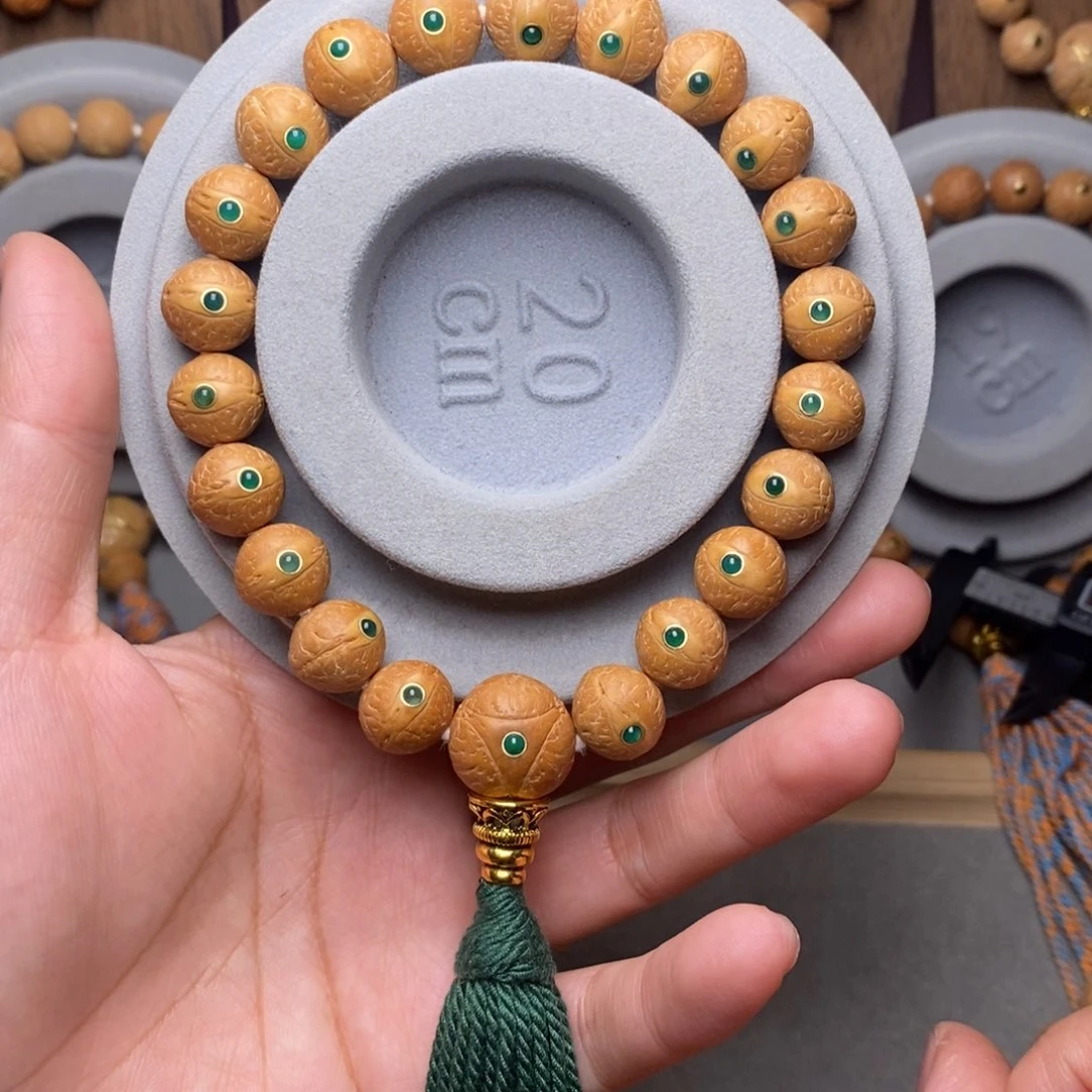 手串凤眼菩提12mm➕绿宝石