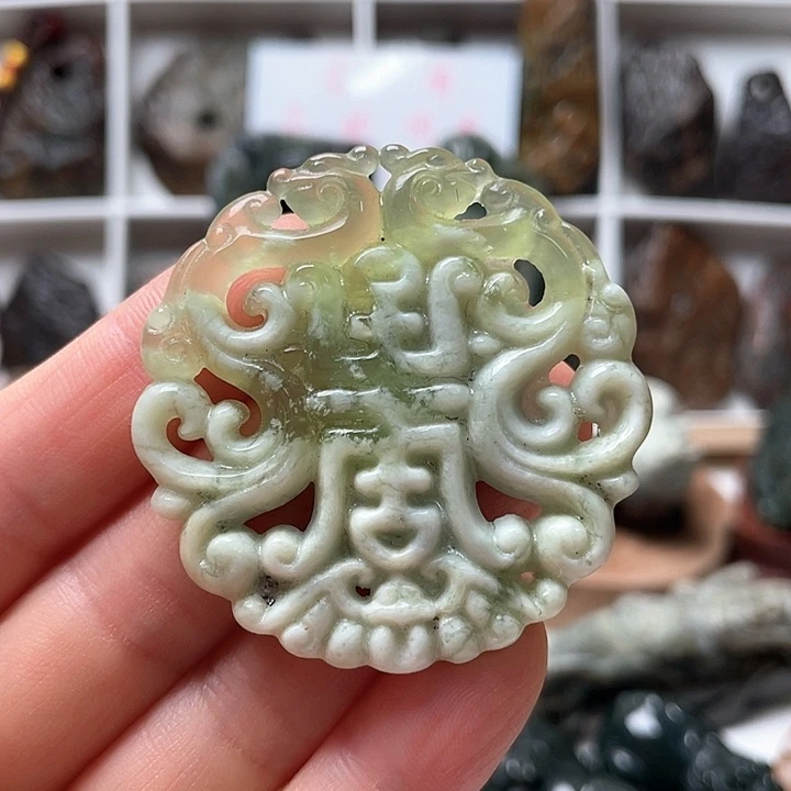 未镶嵌蛇纹石玉挂件