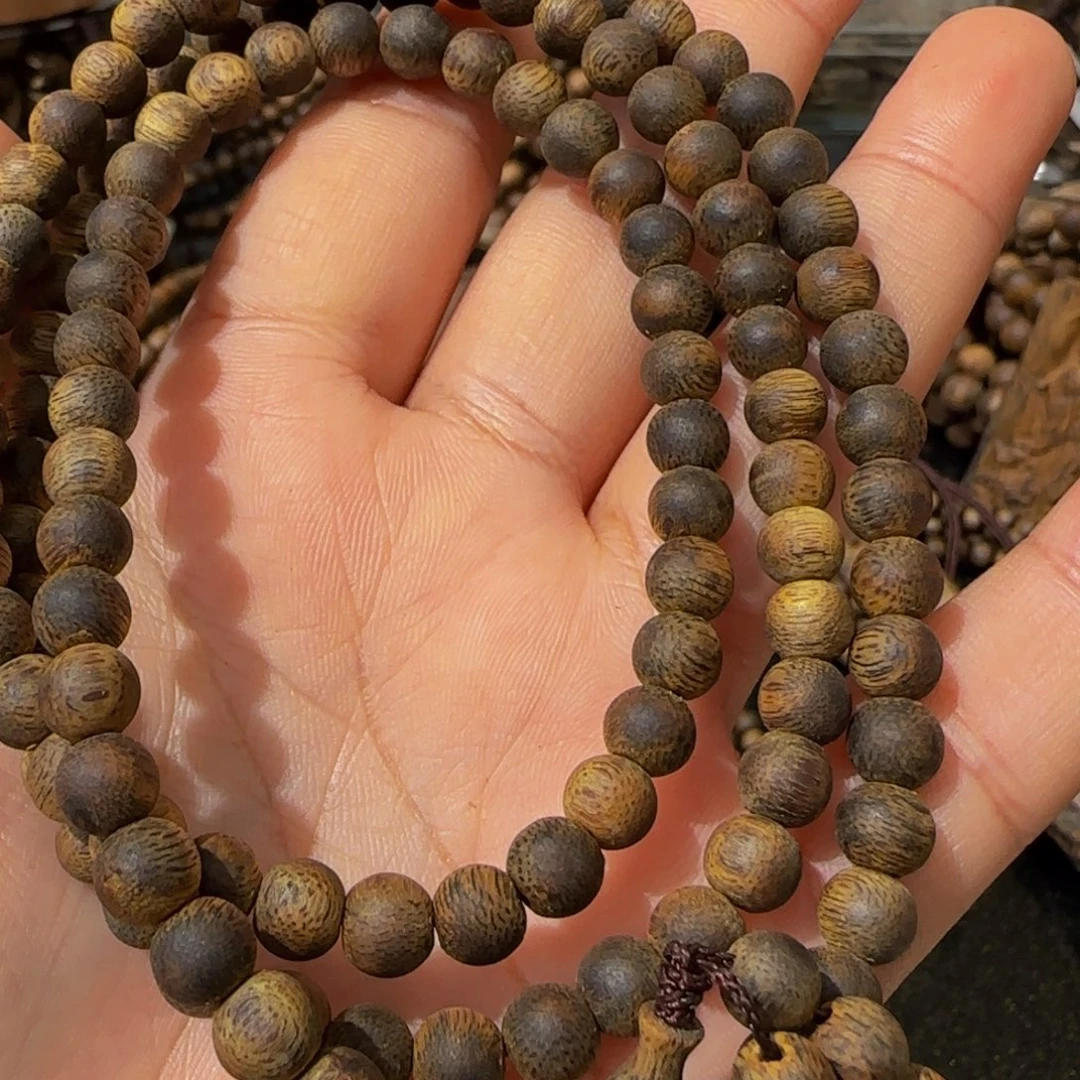 拉***谅沉香手串海南顶级沉水0.6