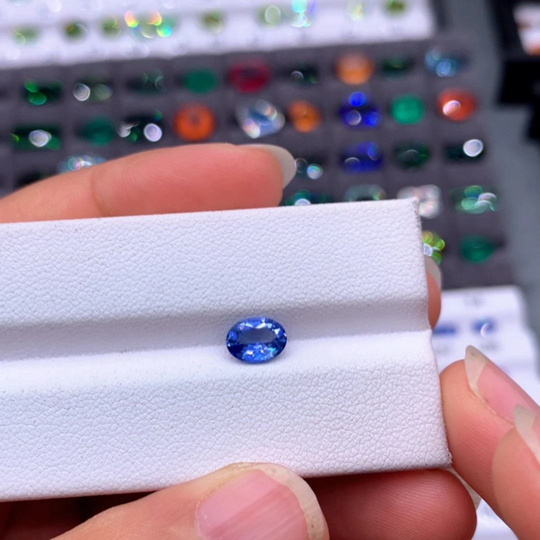 珠宝奇石未镶嵌蓝宝石