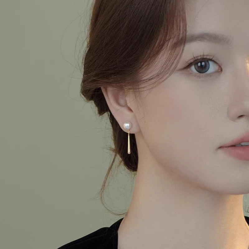 黄铜仿珍珠耳饰 长款流苏水滴耳钉轻奢小众设计时尚百搭显瘦耳饰