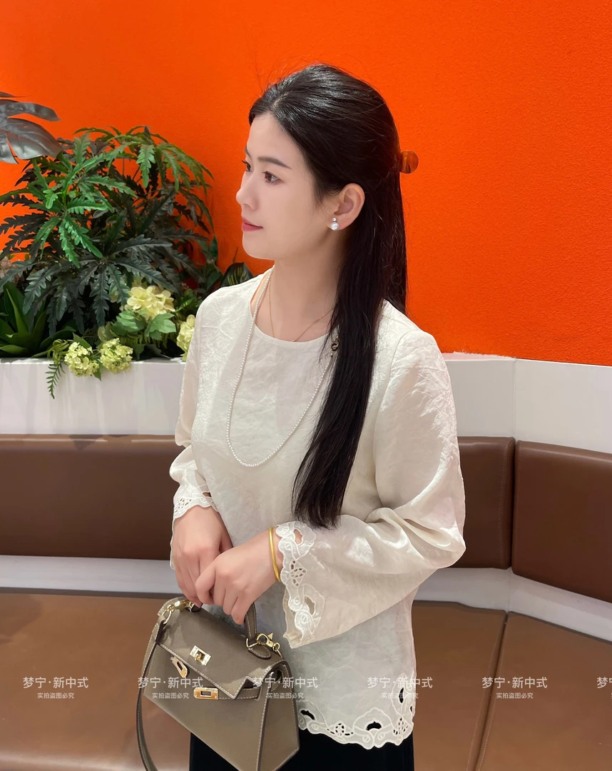 【云边】新中式国风薄款时尚打底衫九分长袖圆领宽松透气百搭上衣女