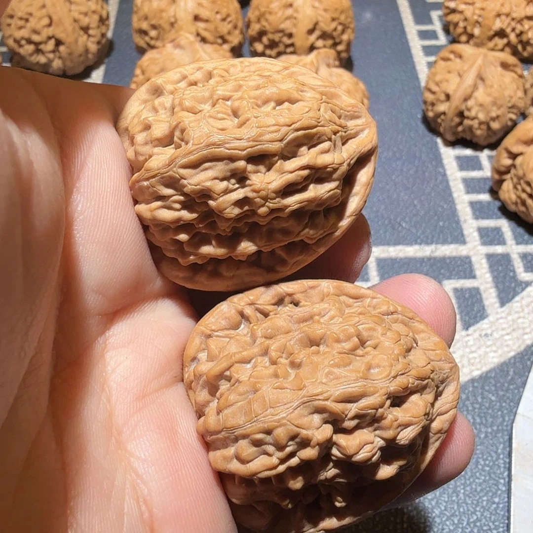 文玩核桃把件虎头王