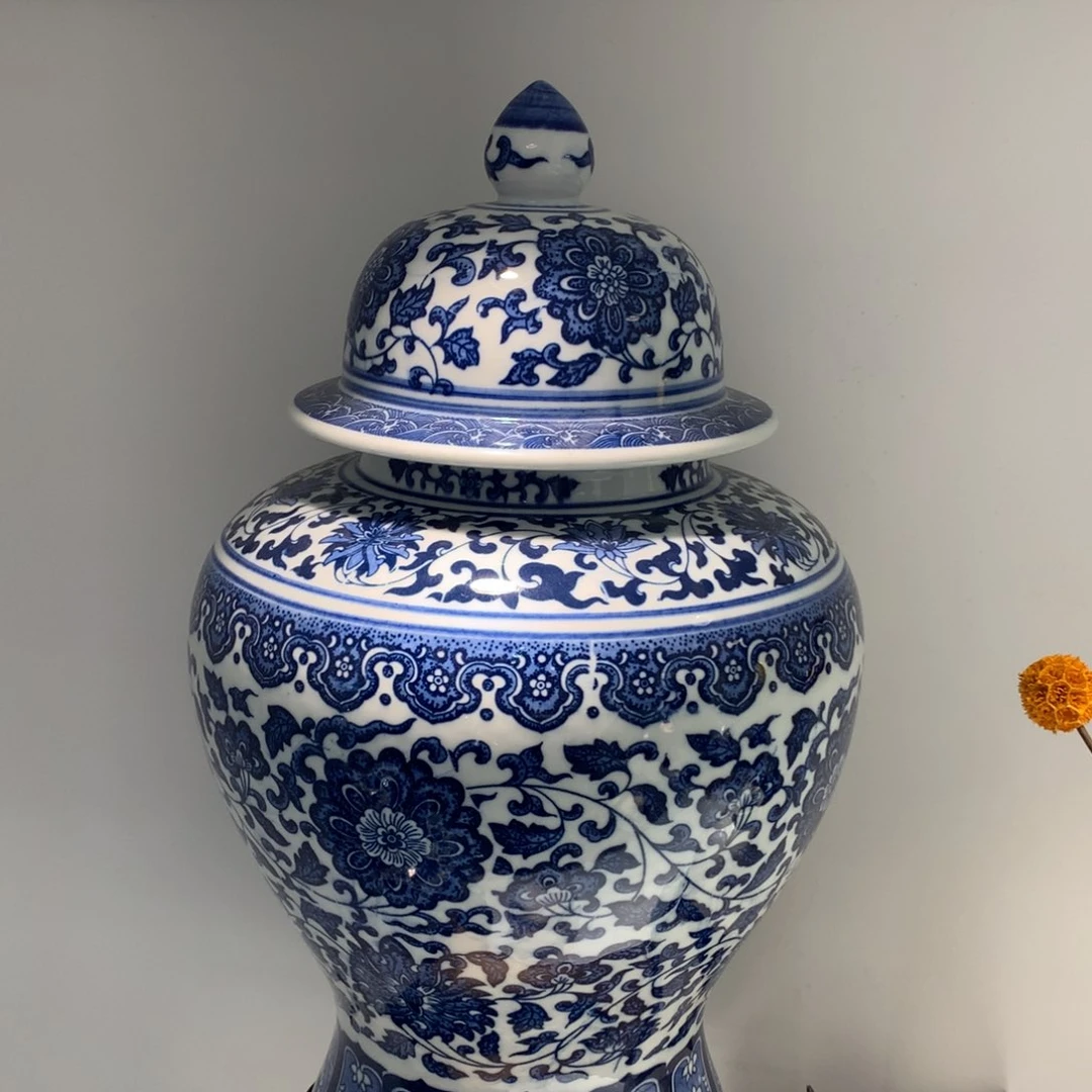 景德镇陶瓷花瓶摆