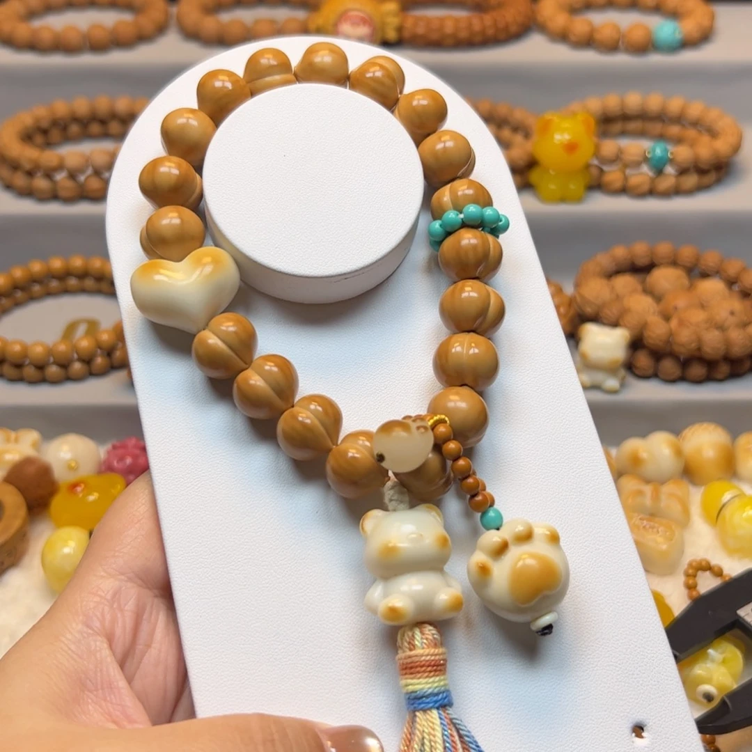 手串猴头核桃14.8屁桃大满配