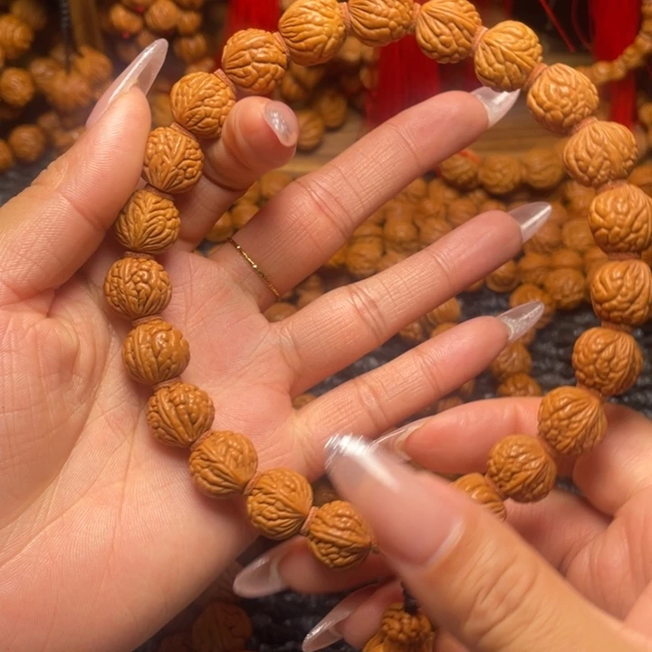 木质类龙纹桃枭挂件