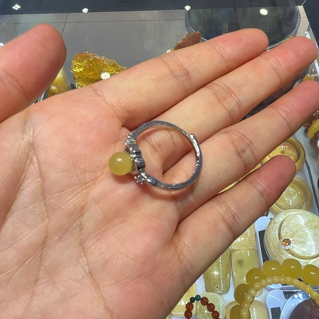我***！琥珀合金戒指戒指