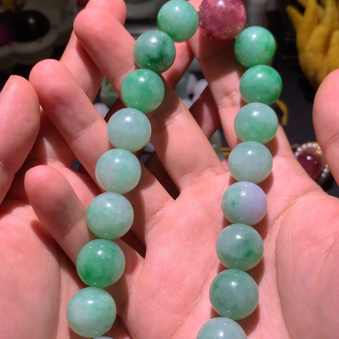 空***翡翠未镶嵌挂件翡翠