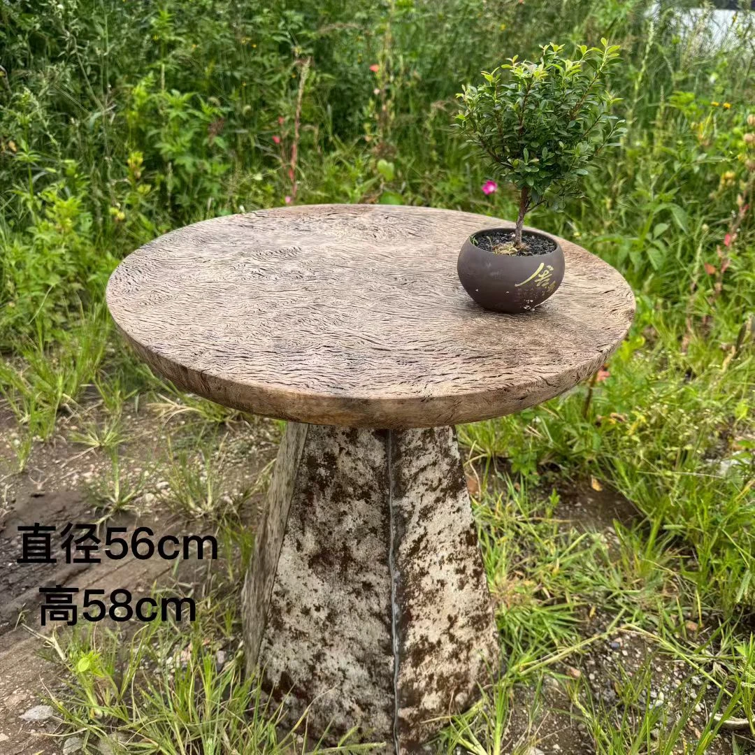 铁栎木树瘤加老铁皮脚圆桌。直径56cm高58cm