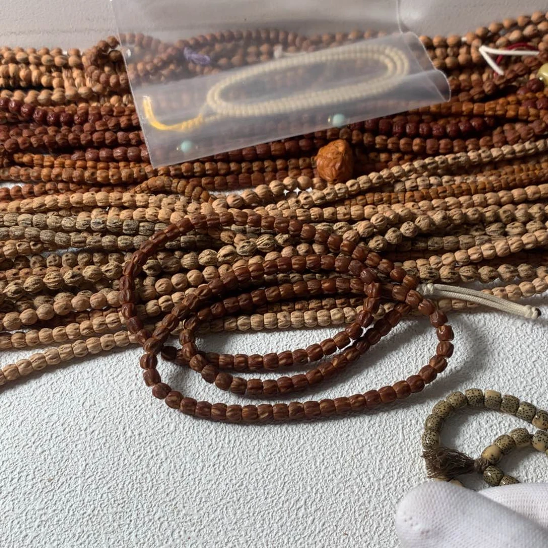 R***Y柏香籽/百香籽吊坠