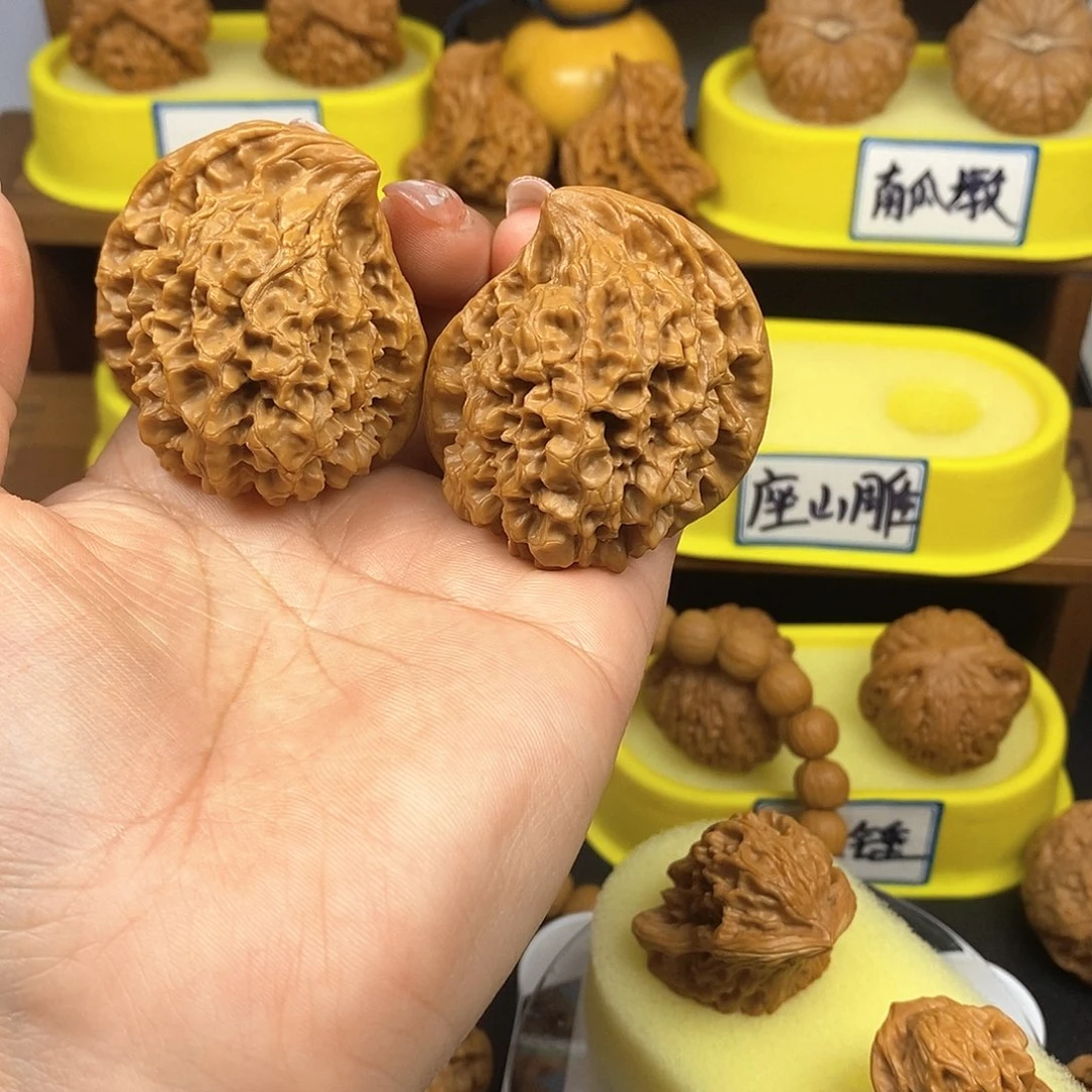 核桃座山雕 文玩/木作/... 文玩把件