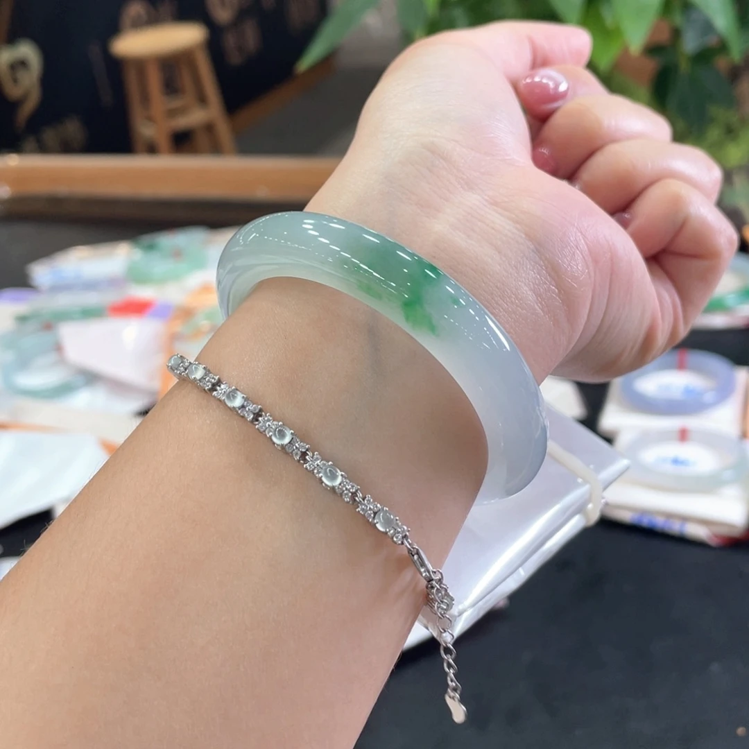 翡翠未镶嵌手镯53.7圈 果冻起胶光冰阳绿 小包容 强强强强推