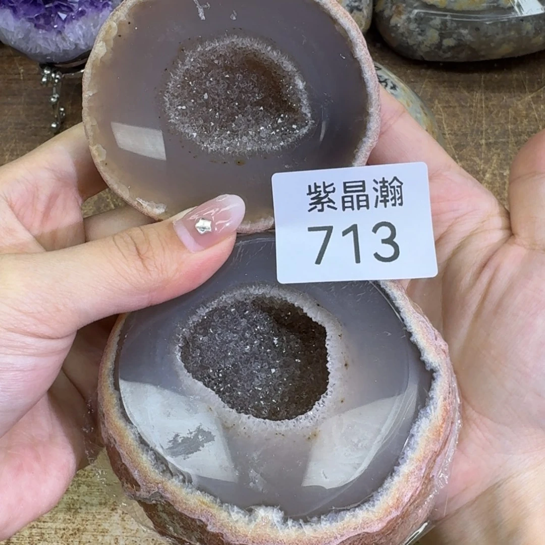 未镶嵌水晶大型摆件（非配饰）