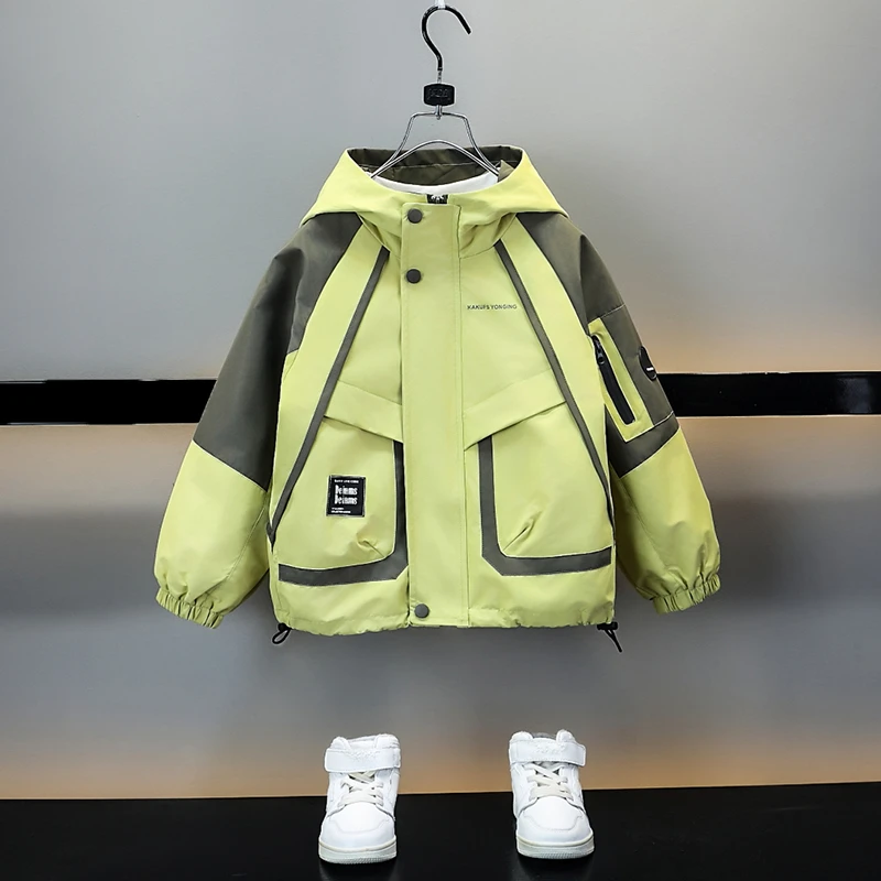 男童秋装外套2025新款儿童秋冬款冲锋衣男孩洋气森系风衣秋季童装