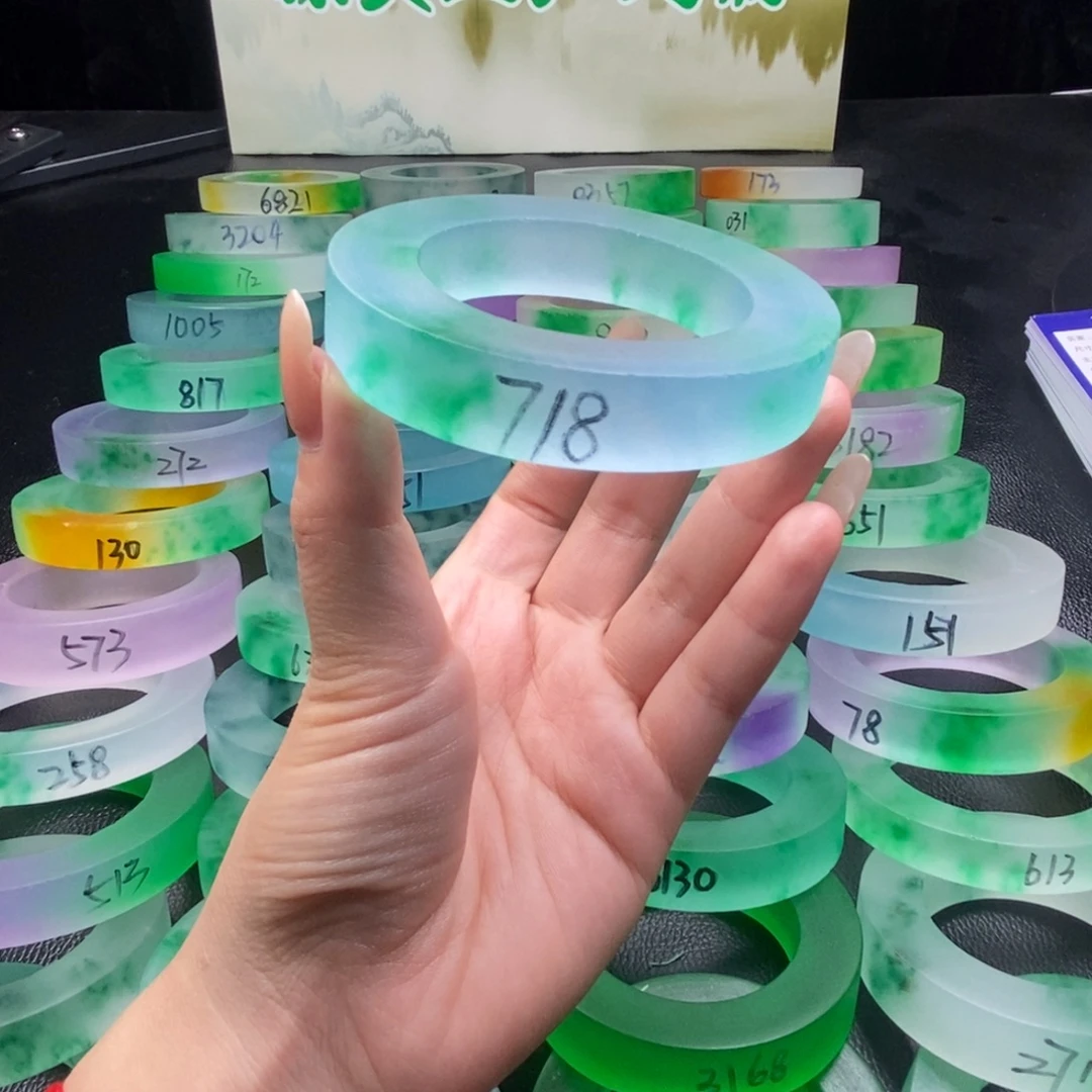 岁***年玉独龙翠百搭手镯