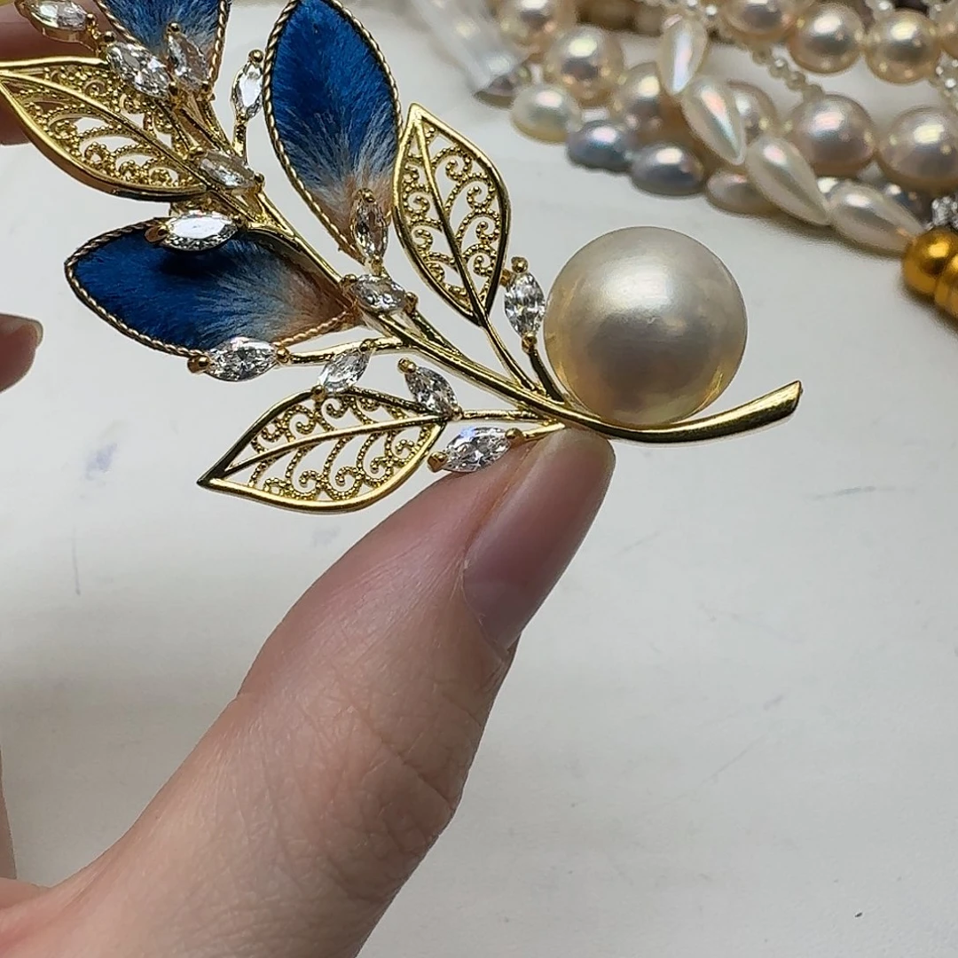 未镶嵌胸针拼合珍珠（马贝珠）