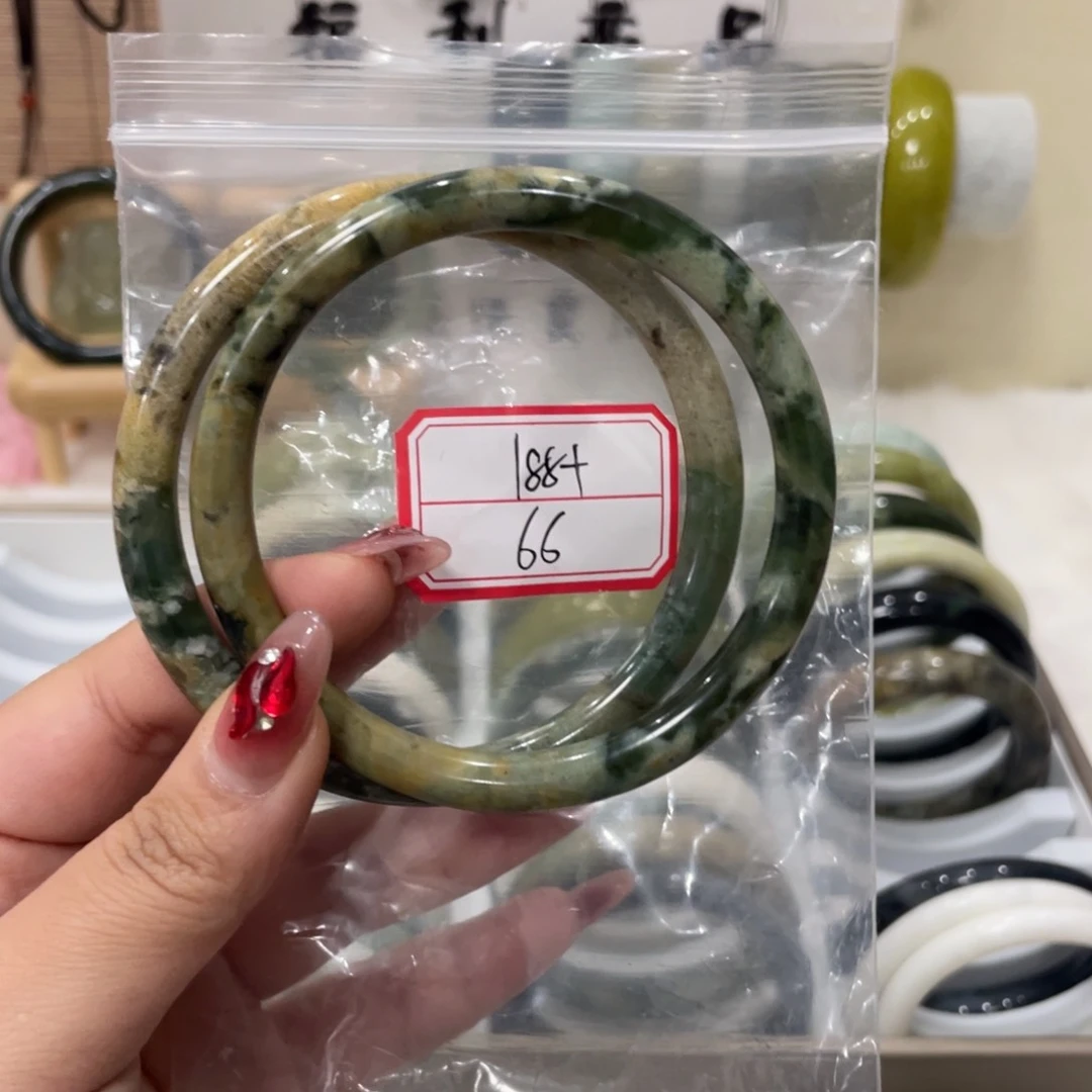 蛇纹石玉手镯未镶嵌芒****耶