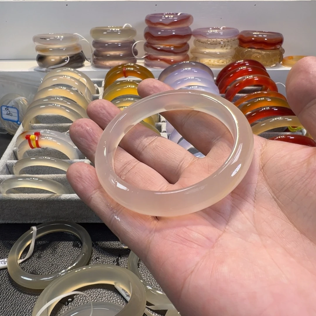 W***️玛瑙/玉髓未镶嵌手镯