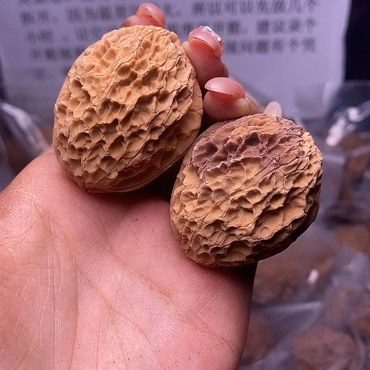 核桃云南野生铁核桃200号40mm