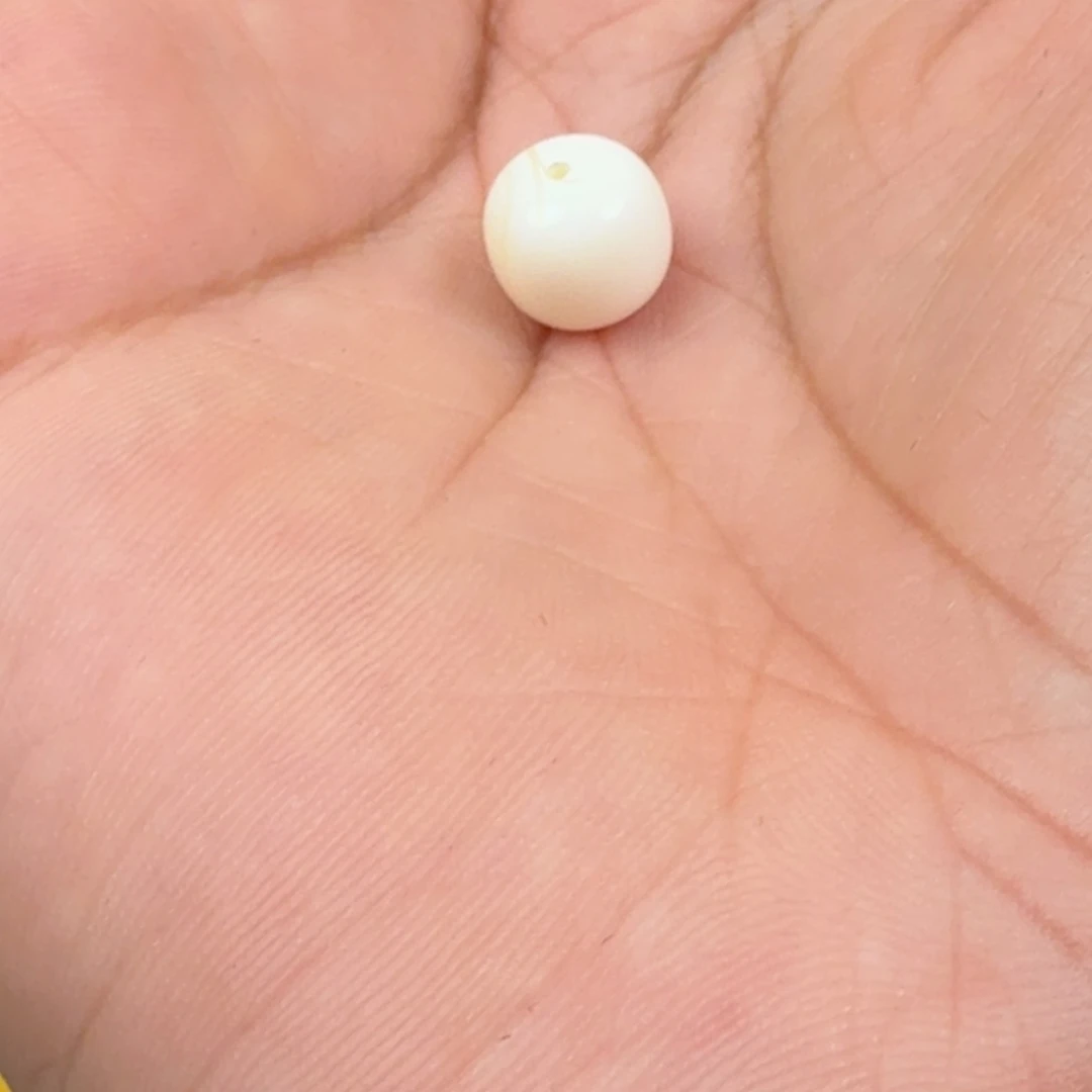 胖****琥珀未镶嵌裸石9.8油漆白拉丝老型