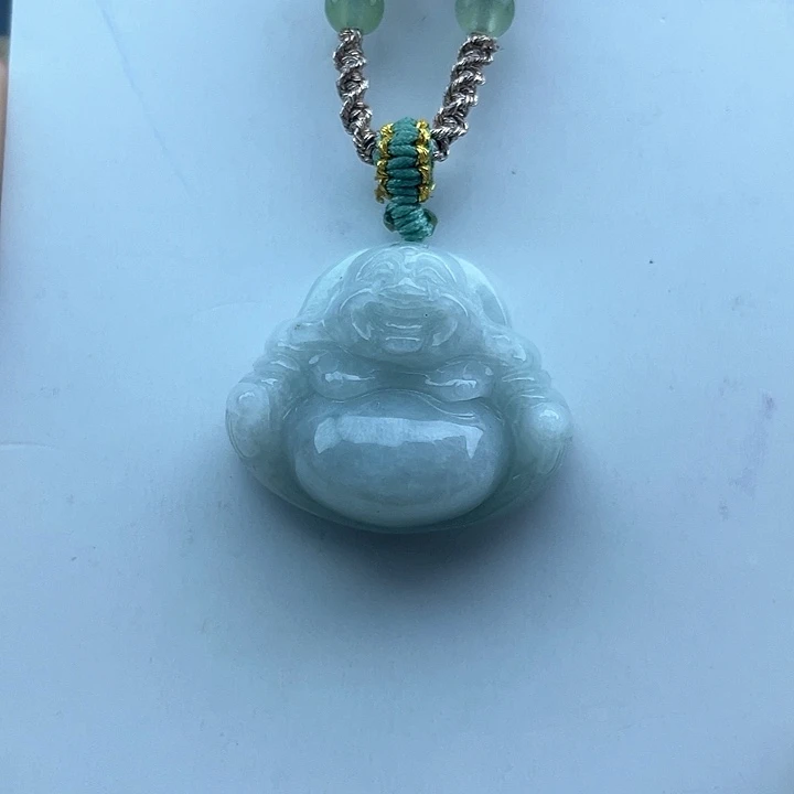 翡翠未镶嵌颈饰佛公