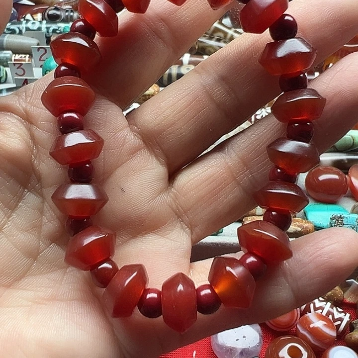 玛瑙/玉髓合金颈饰