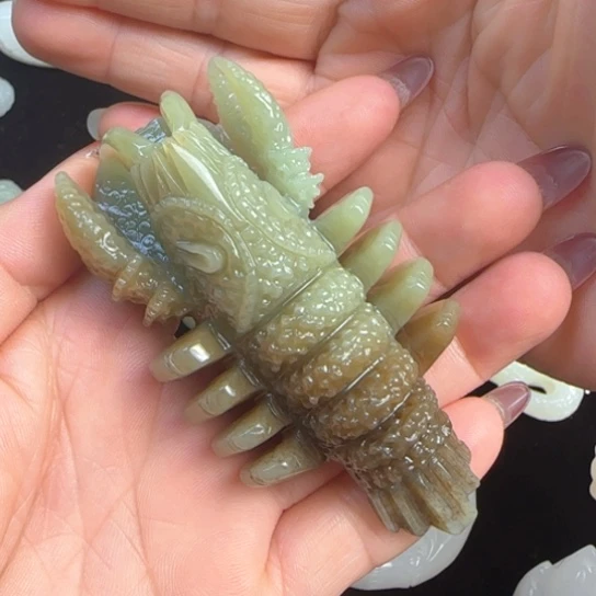 和田玉（糖玉）未镶嵌颈饰