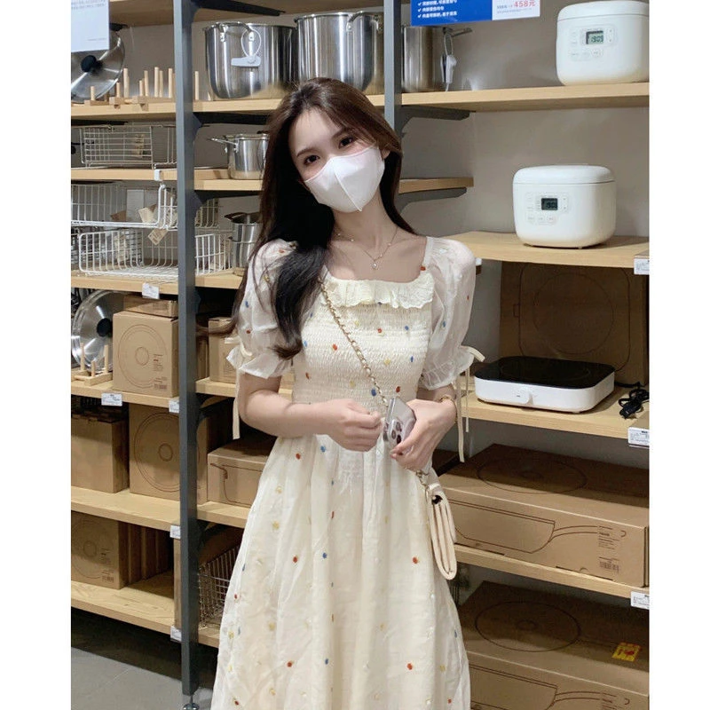 方领碎花夏季2025新款温柔风中长款收腰显瘦茶歇甜美连衣裙isn潮