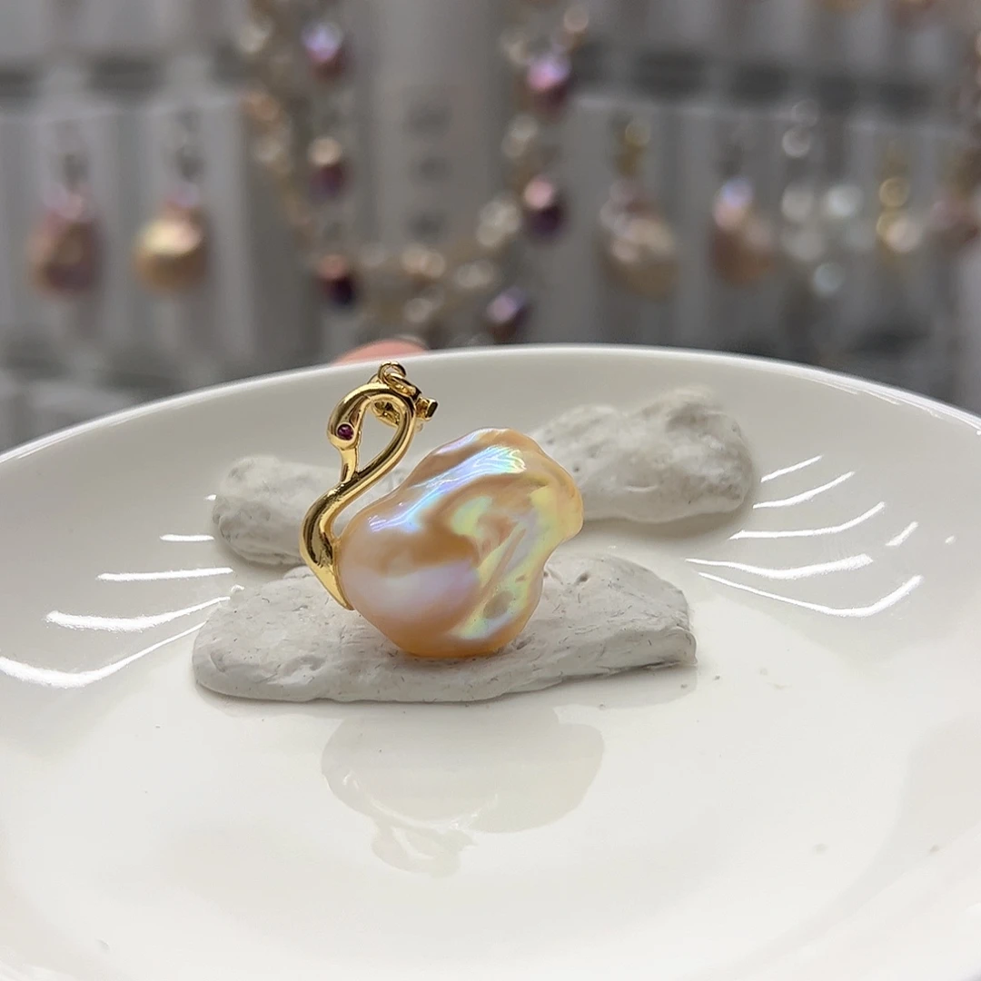 银S925镶嵌淡水珍珠耳饰