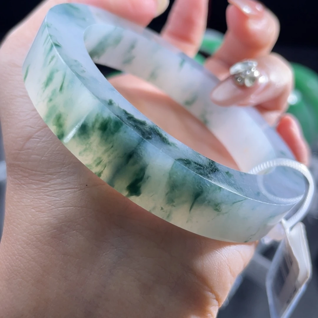 未镶嵌（白底青）定制翡翠