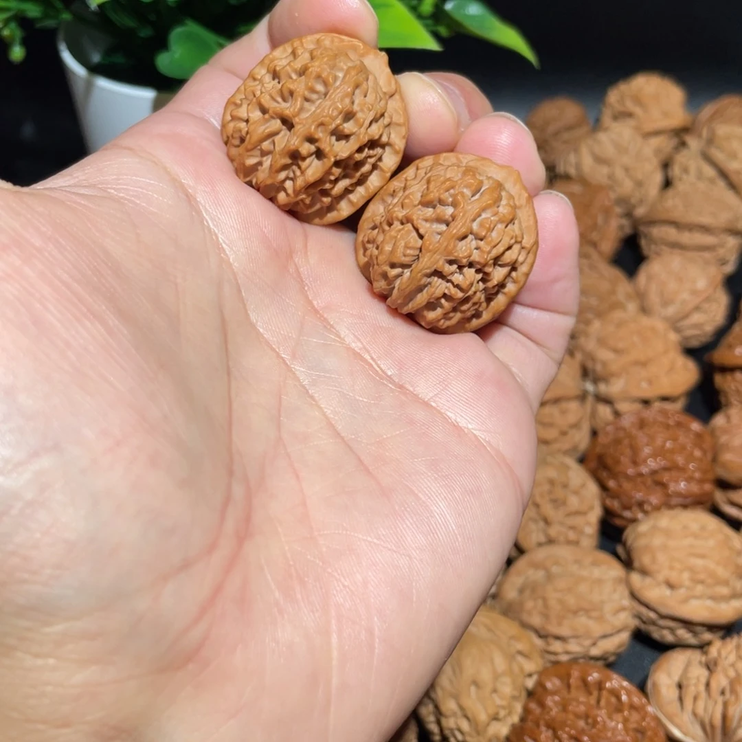 文玩核桃把件30荔枝纹