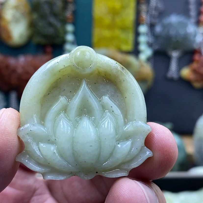 【闪购商品】未镶嵌蛇纹石玉吊坠