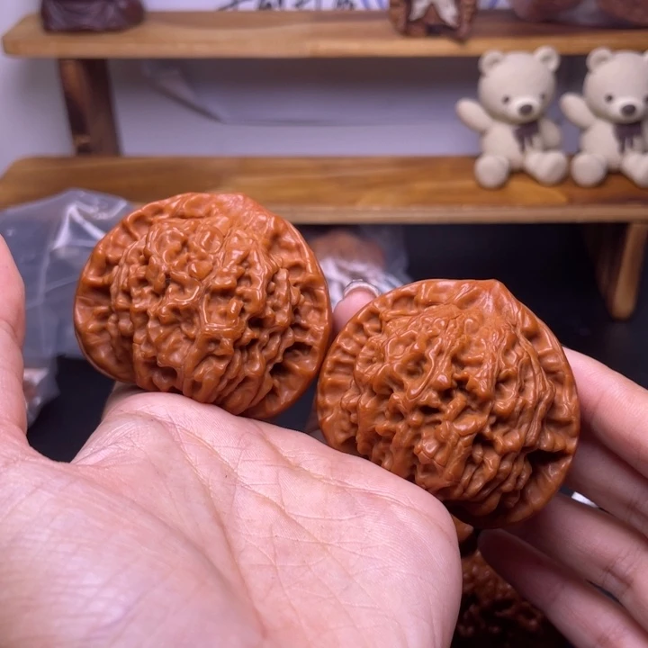 姜***庆大叶紫檀（黑酸枝木类）管帽福利